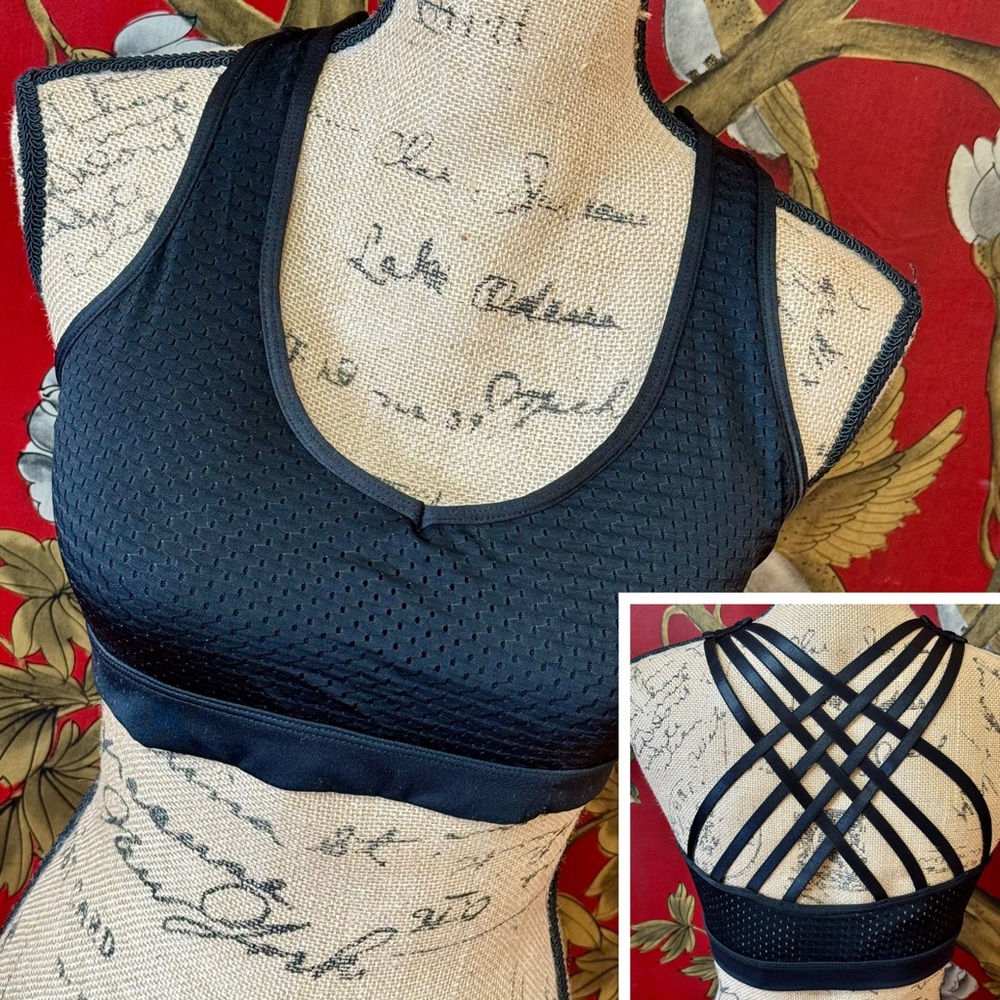 Women’s SHEIN Sports Bra Criss Cross Back | #C4